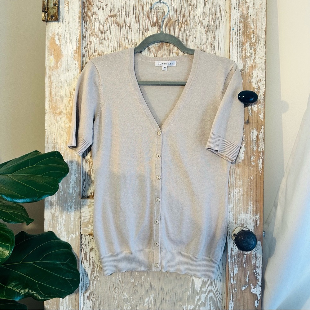 Downeast beige buttoned cardigan